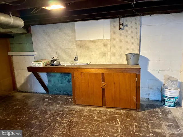 a view of a storage & utility room