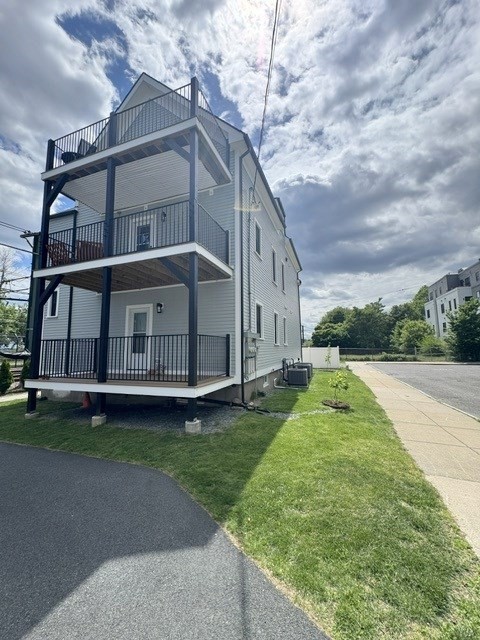 93 Cowper Street, Unit 1 Boston, MA 02128 - Photo 2 of 22