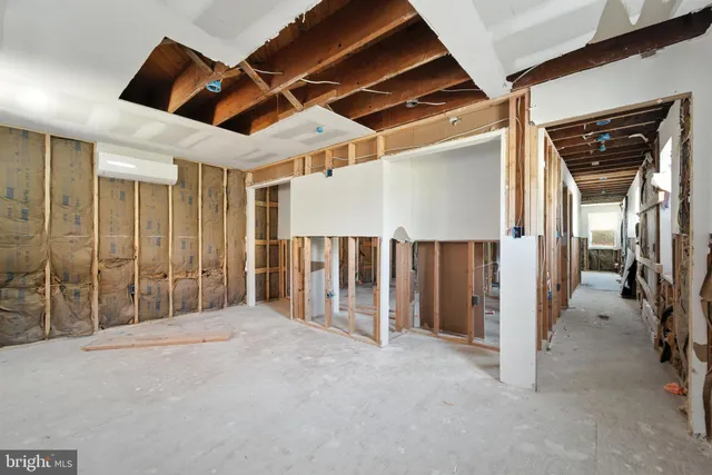 $305,000 | 4 West Overlea Avenue, Baltimore, MD 21206