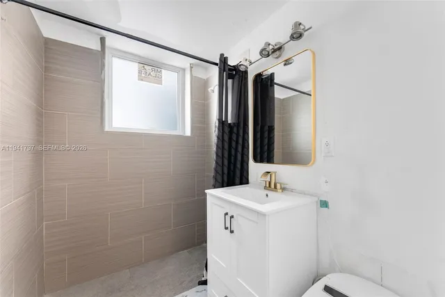 $1,049,000 | 865 Collins Avenue, Unit 307, Miami Beach, FL 33139