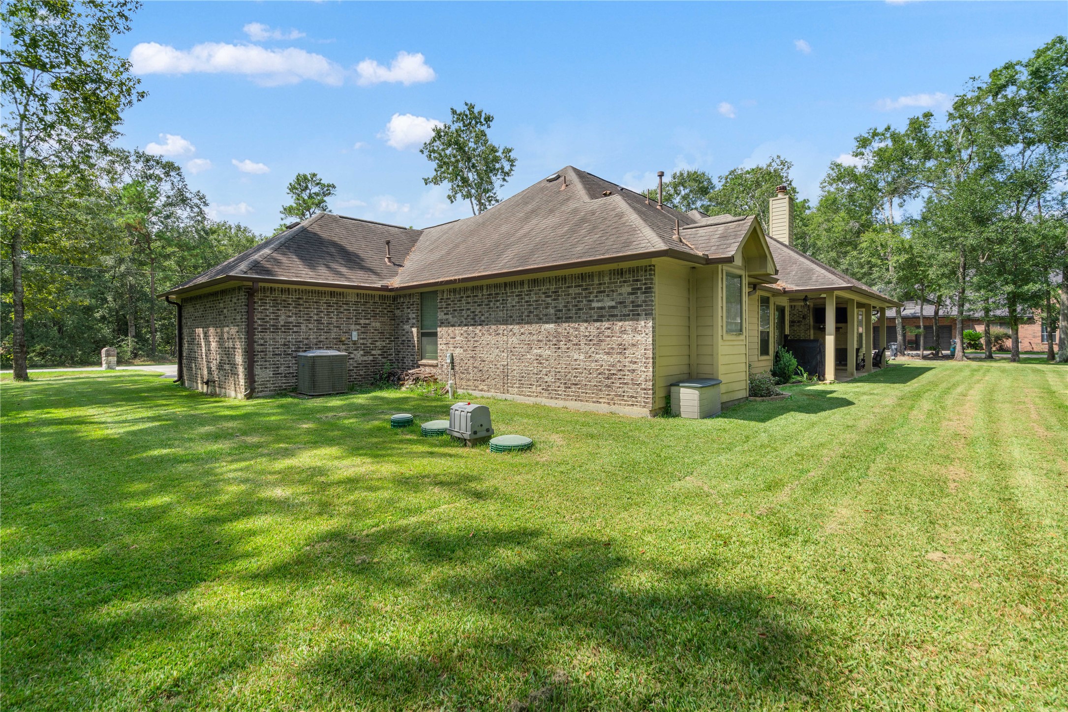 26806 Winding River Trail Huffman, TX 77336 - Photo 28 of 40 side and back of home