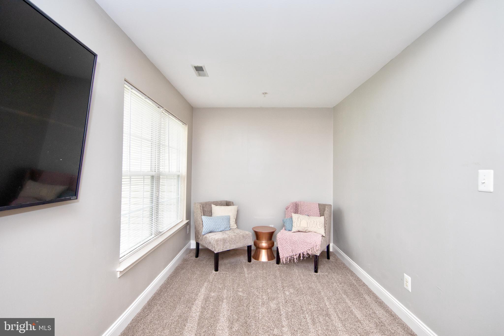 513 Callander Way Abingdon, MD 21009 - Photo 16 of 28 Master suite sitting area