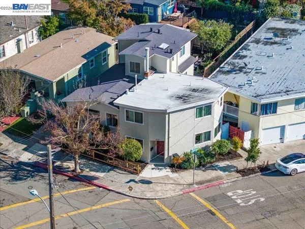 $1,050,000 | 2924 Morcom Avenue, Oakland, CA 94619
