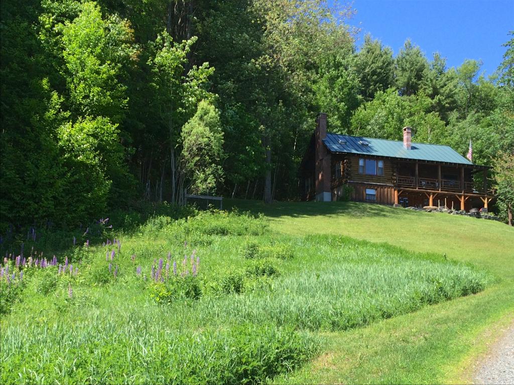 23 Mt Hunger Road Hartland, VT 05048 - Photo 1 of 36