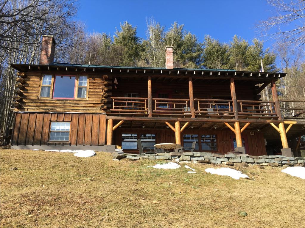23 Mt Hunger Road Hartland, VT 05048 - Photo 2 of 36