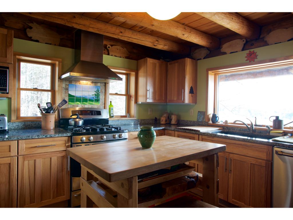 23 Mt Hunger Road Hartland, VT 05048 - Photo 5 of 36