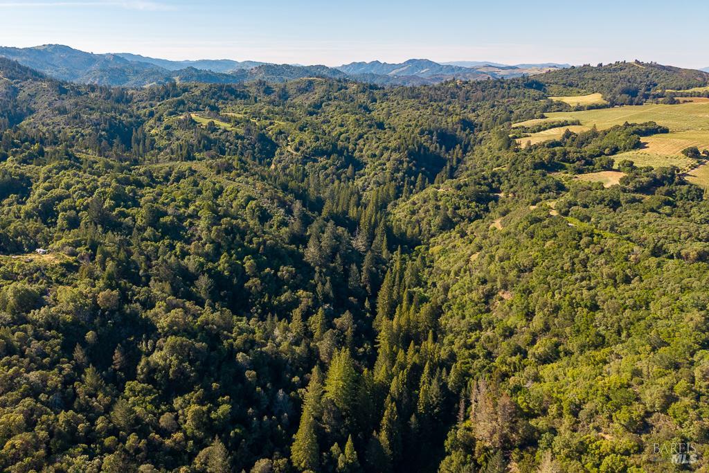 0 West Dry Creek Road Healdsburg, CA 95448 - Photo 10 of 19 a view of city and mountain