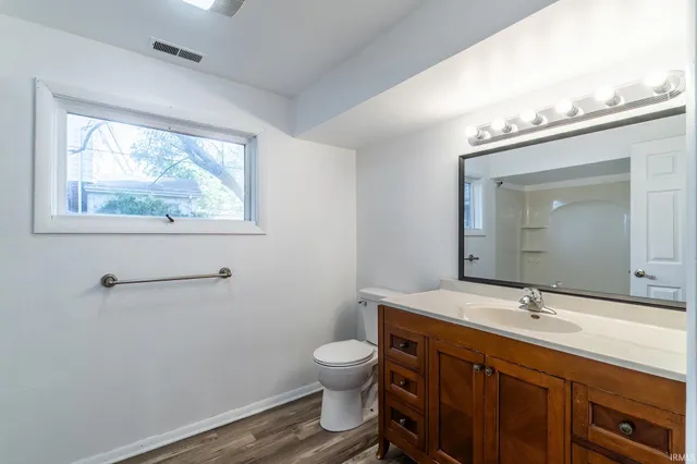 $210,000 | 130 East Hoover Drive, Fort Wayne, IN 46816