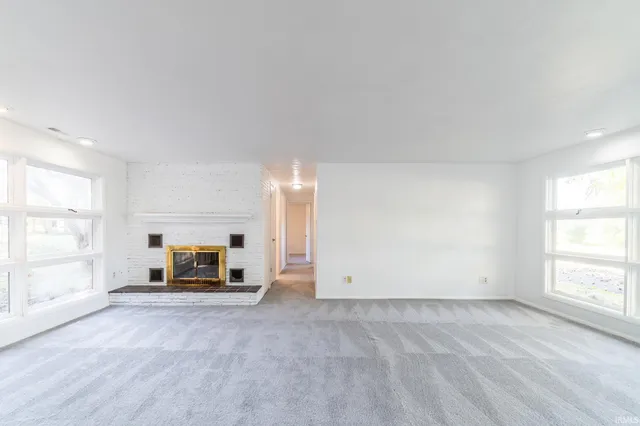 $210,000 | 130 East Hoover Drive, Fort Wayne, IN 46816