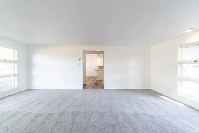 $210,000 | 130 East Hoover Drive, Fort Wayne, IN 46816