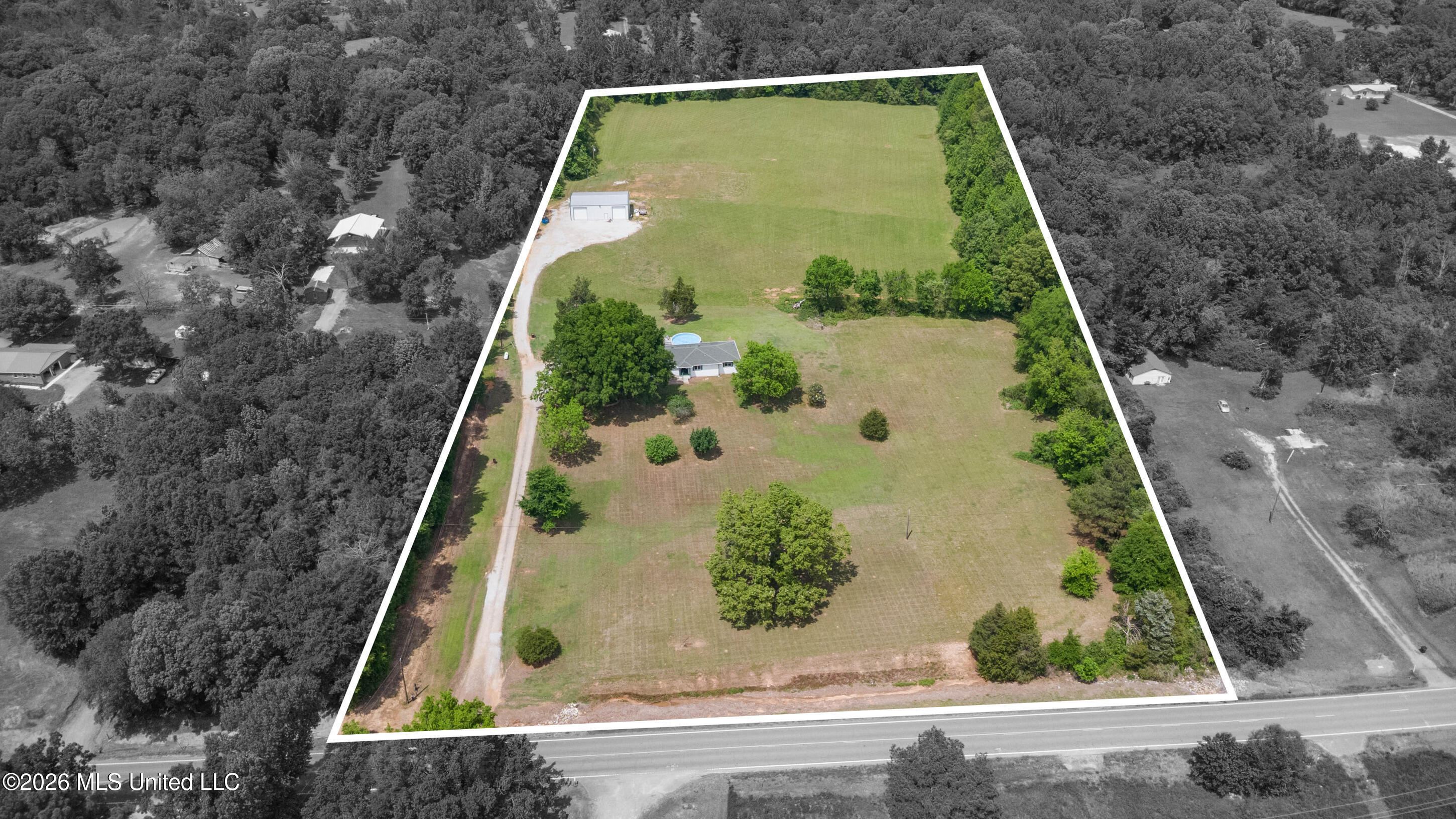 9031 Highway 306 Coldwater, MS 38618 - Photo 39 of 45 39_dji_0044_print lot lines