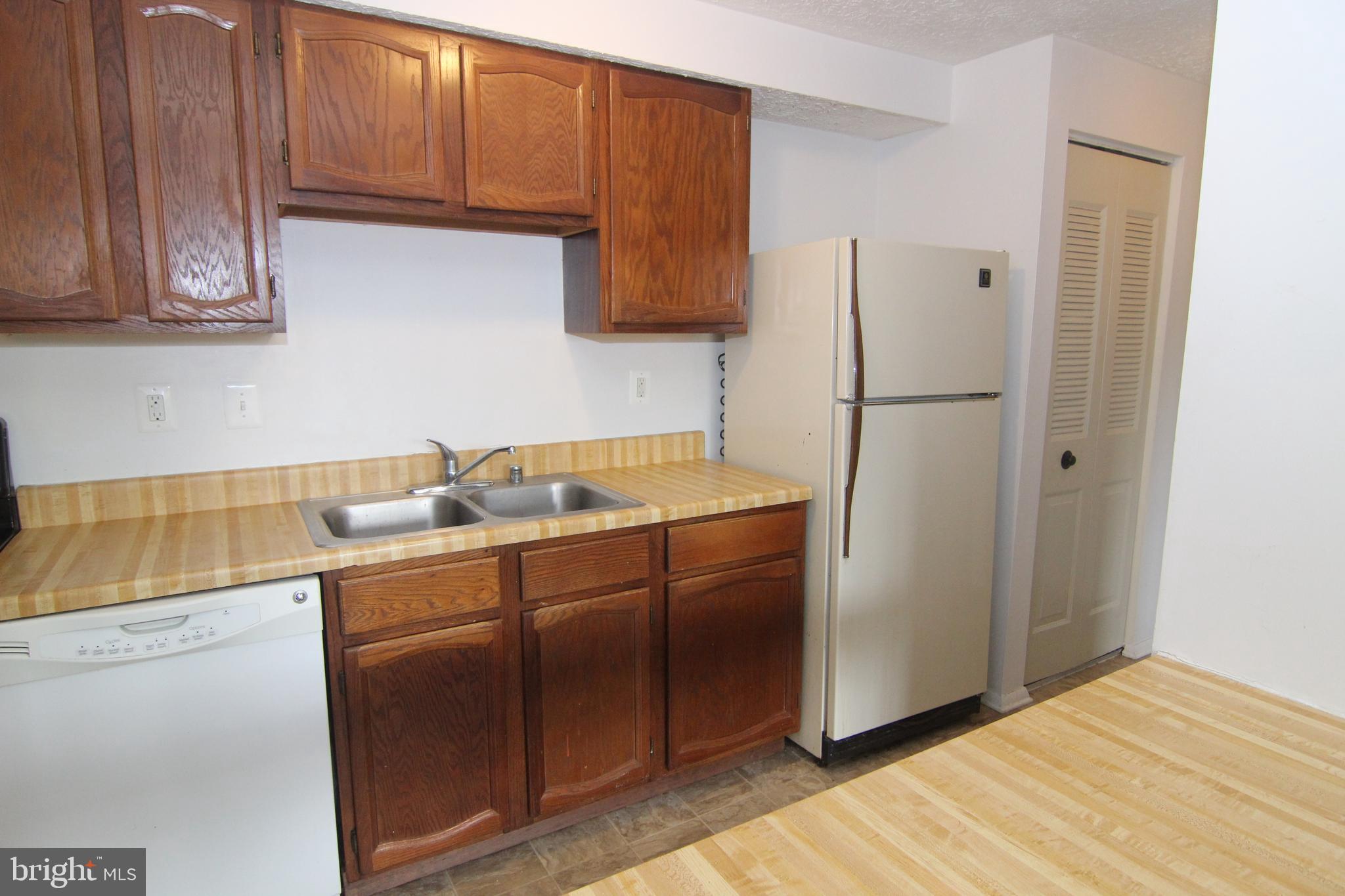650 Heather Ridge Drive, Unit 12C Frederick, MD 21702 - Photo 11 of 37 Bright Sunlit kitchen with lots of counter space.
