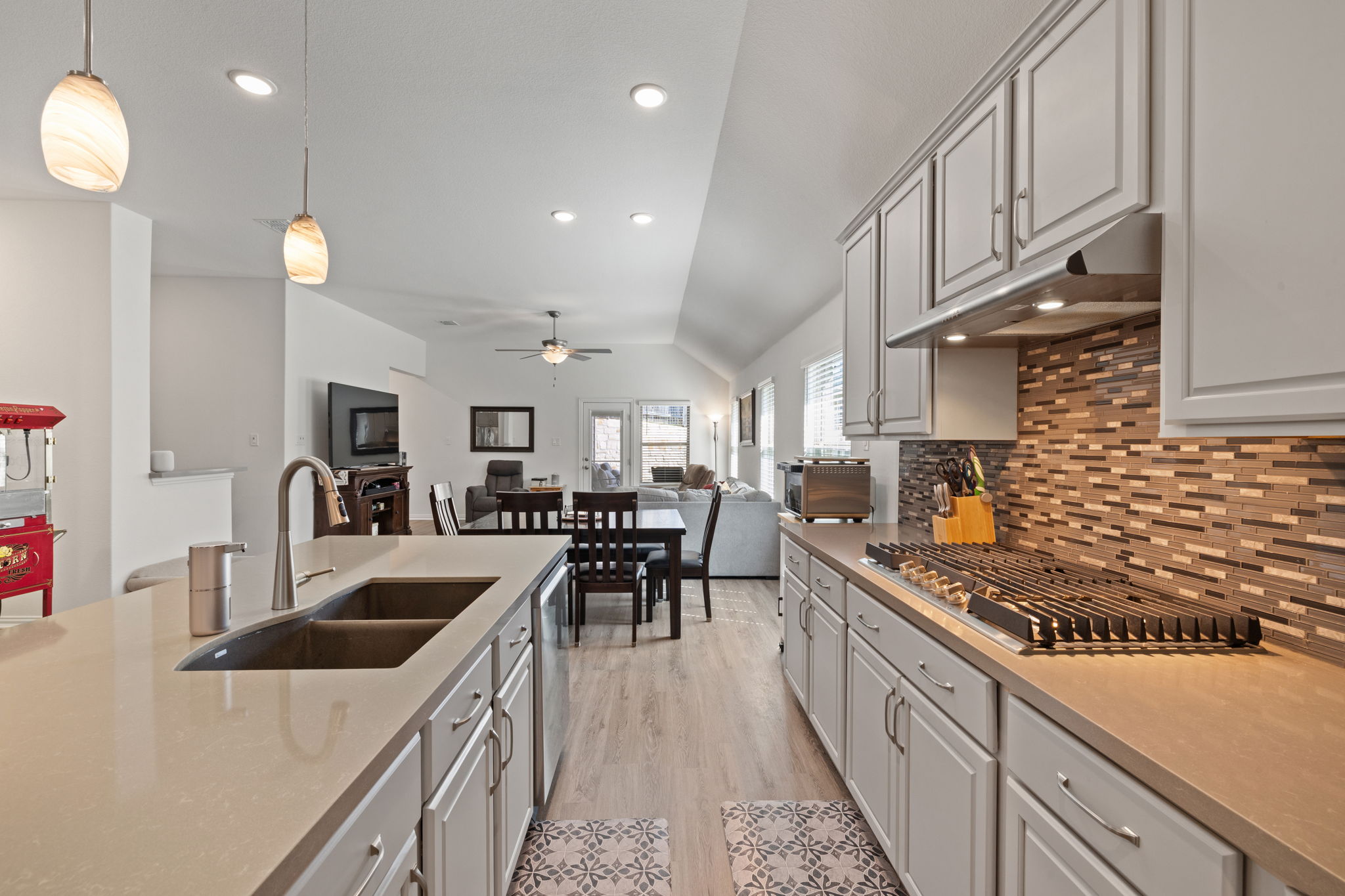 613 Sugar Cane Buda, TX 78610 - Photo 4 of 37