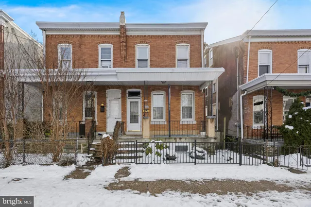 $2,550 | 437 Roxborough Avenue, Philadelphia, PA 19128