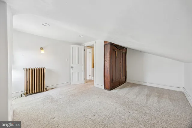 $2,550 | 437 Roxborough Avenue, Philadelphia, PA 19128