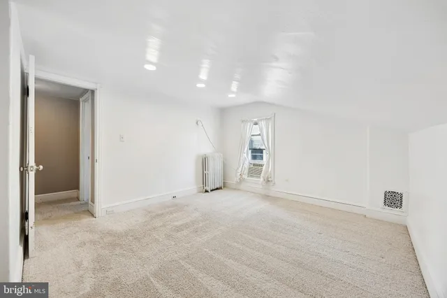 $2,550 | 437 Roxborough Avenue, Philadelphia, PA 19128