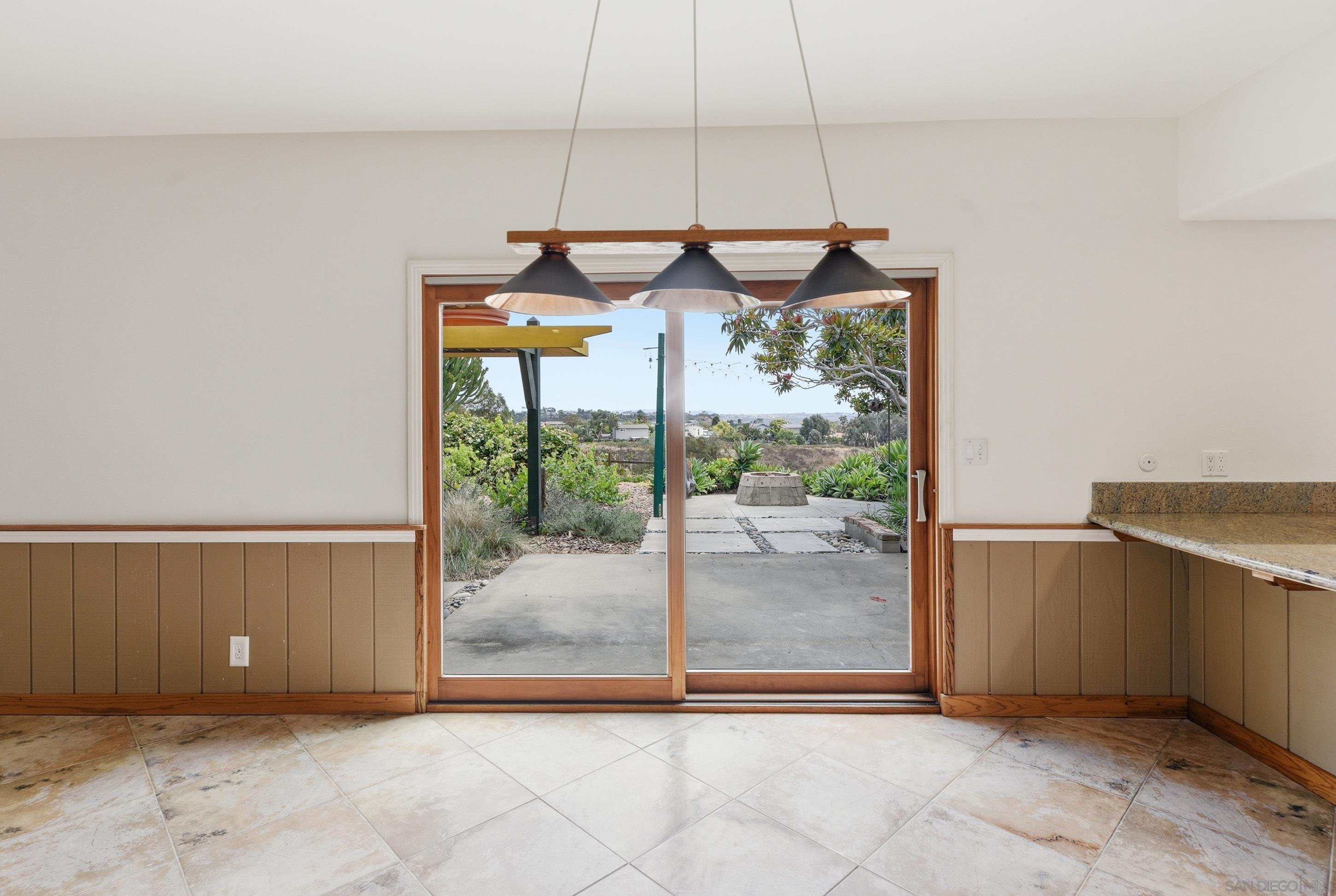 2275 Cameo Road Carlsbad, CA 92008 - Photo 4 of 60