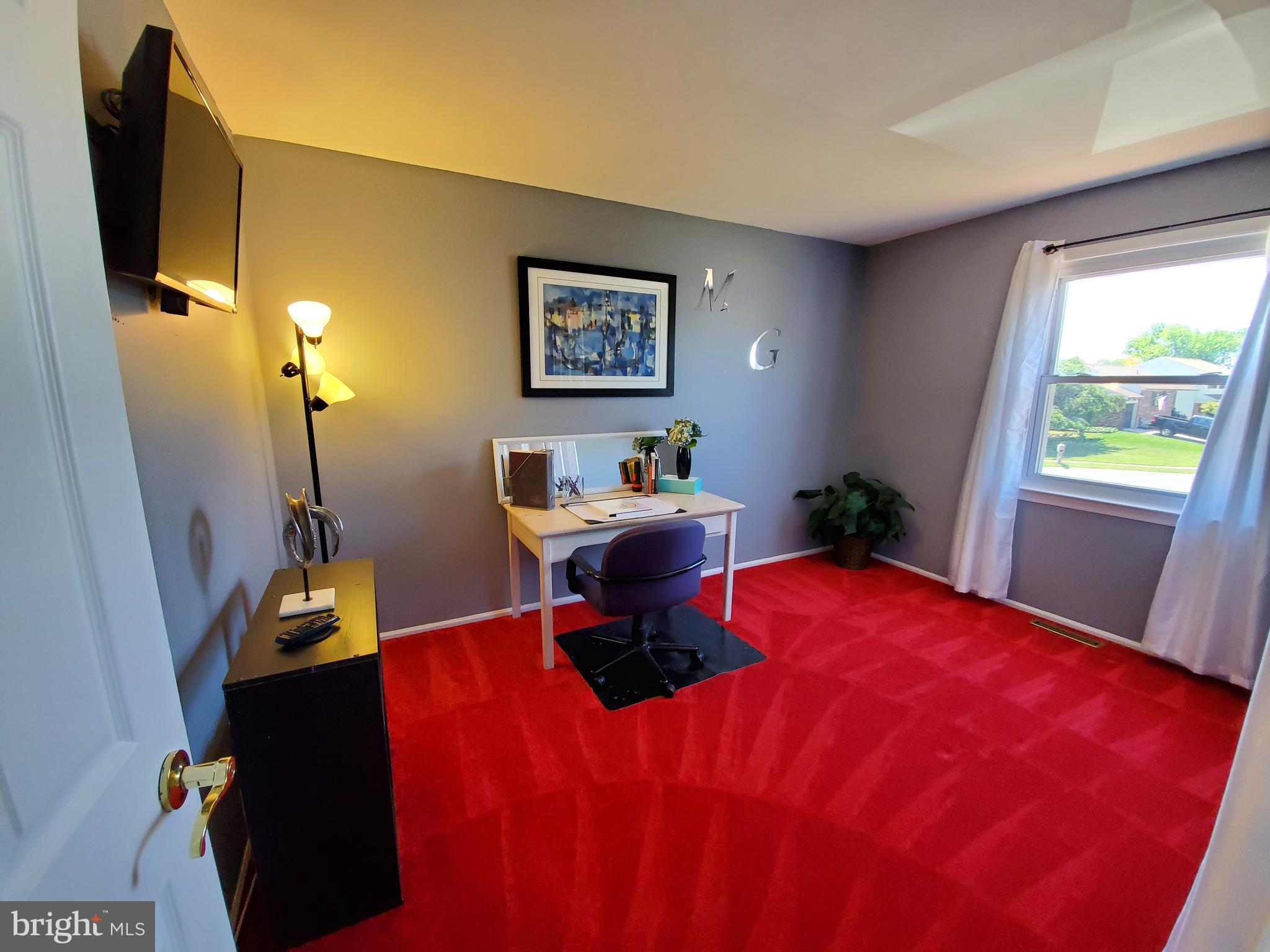 32 Yorktown Road New Castle, DE 19720 - Photo 14 of 20 3rd Bedroom or Office, your choice!