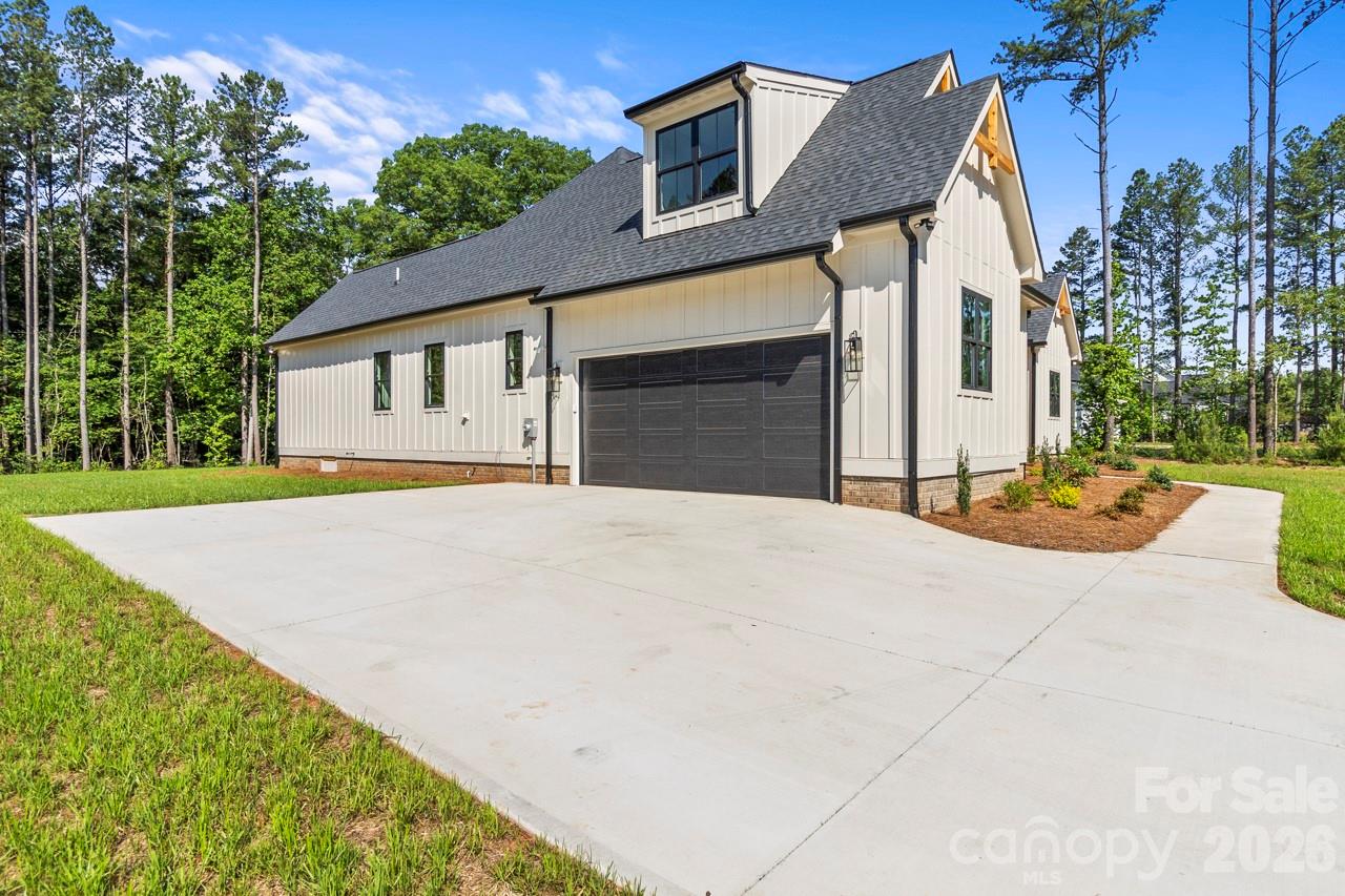 2373 Lee Lawing Road Lincolnton, NC 28092 - Photo 4 of 48