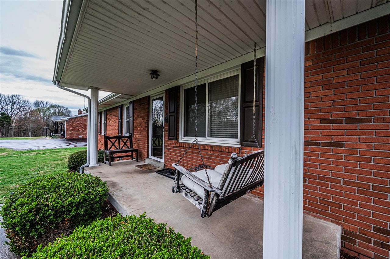 166 Pruitt Road Bowling Green, KY 42101 - Photo 4 of 19 Gallery Image 4
