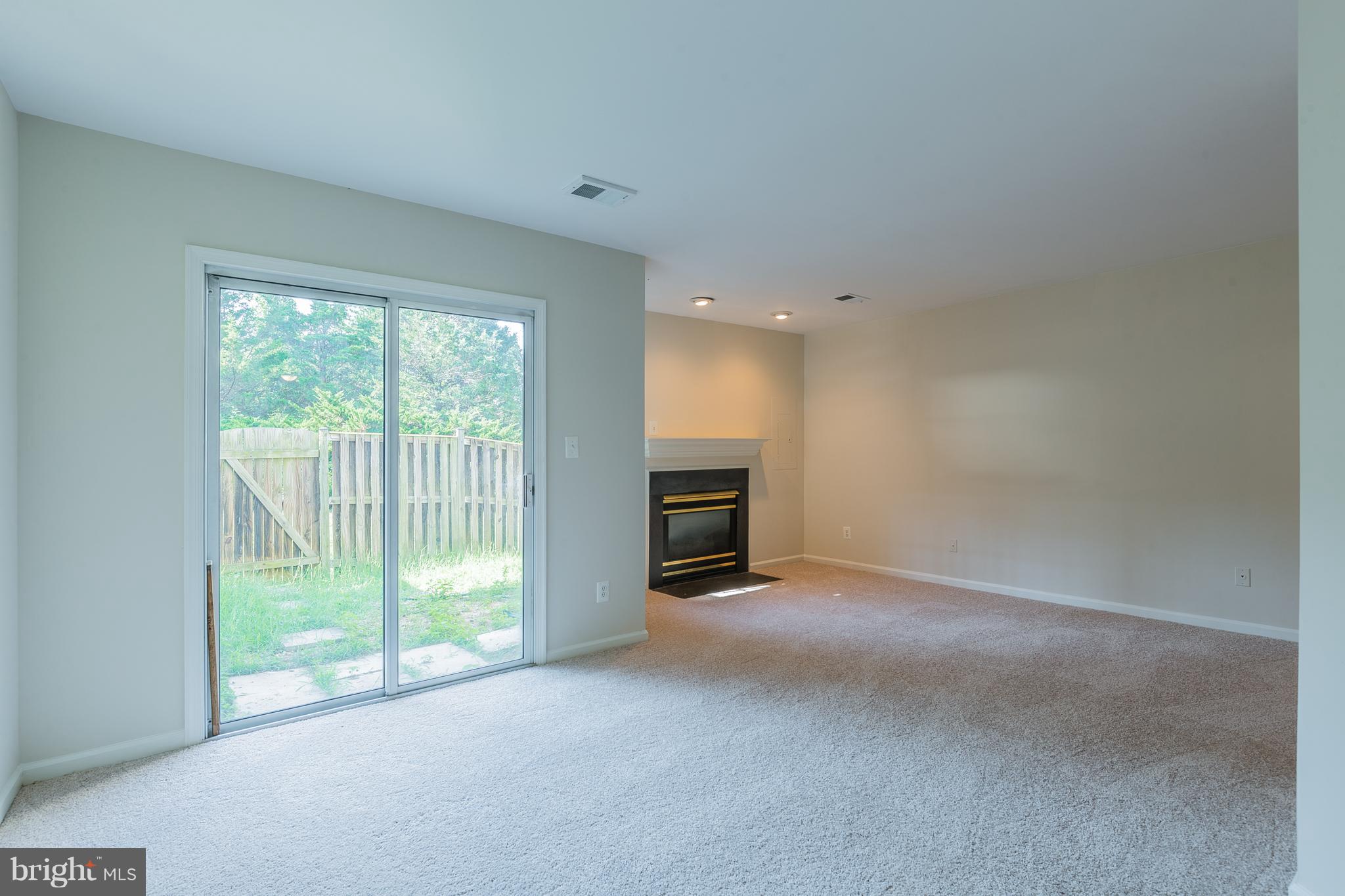 4172 Ashmere Circle Dumfries, VA 22025 - Photo 18 of 28 Family Room