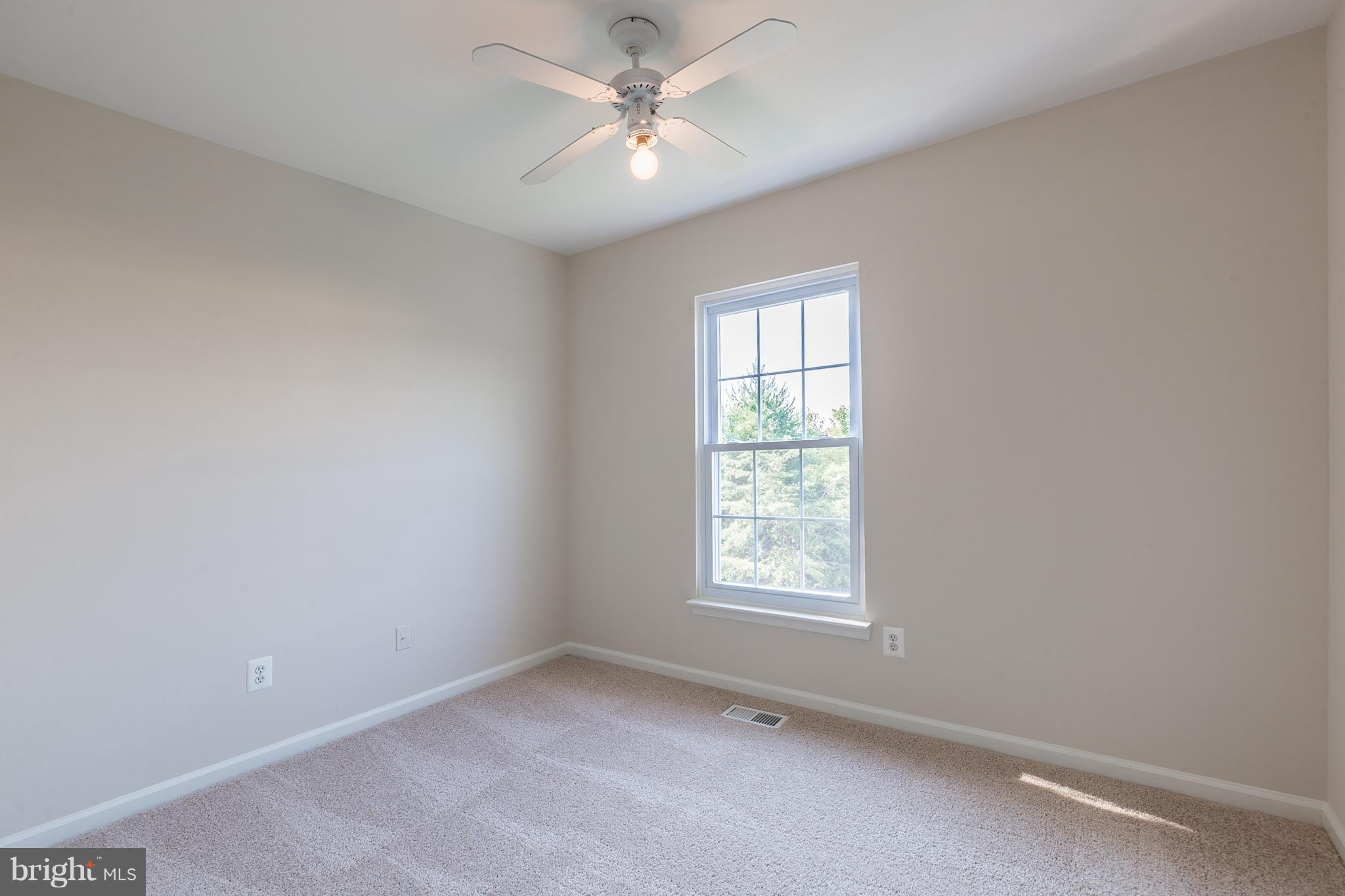 4172 Ashmere Circle Dumfries, VA 22025 - Photo 23 of 28 Bedroom