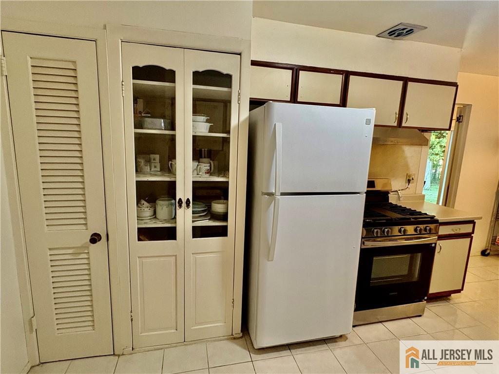 3 Westover Way Edison, NJ 08820 - Photo 22 of 31