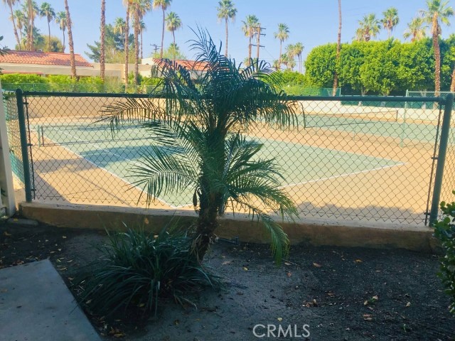 200 East Racquet Club Road, Unit 19 Palm Springs, CA 92262 - Photo 20 of 21 a view of outdoor space and yard