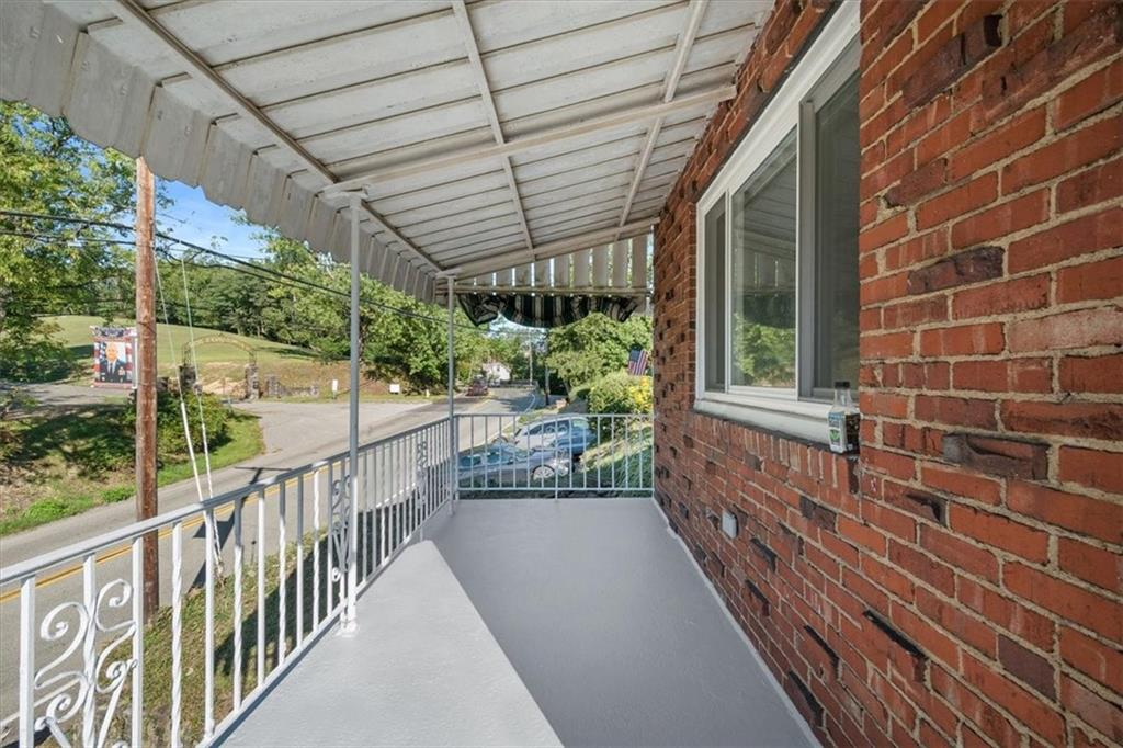 3106 Mt Troy Road Pittsburgh, PA 15212 - Photo 3 of 39 Gallery Image 3
