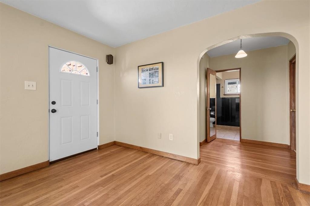 3106 Mt Troy Road Pittsburgh, PA 15212 - Photo 5 of 39 Gallery Image 5