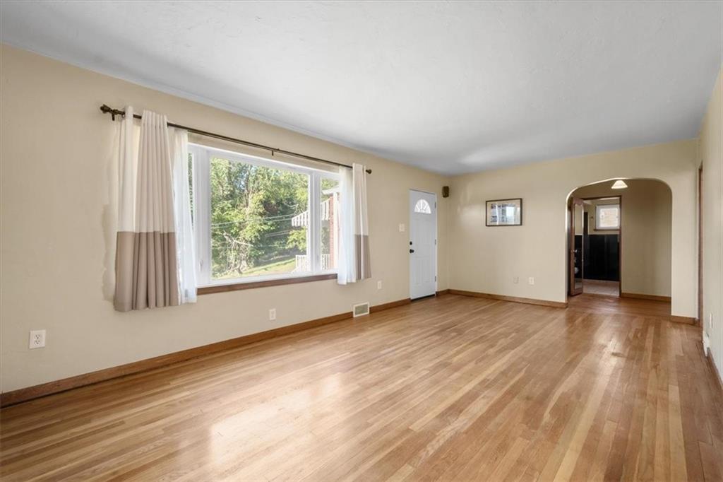 3106 Mt Troy Road Pittsburgh, PA 15212 - Photo 8 of 39 Gallery Image 8