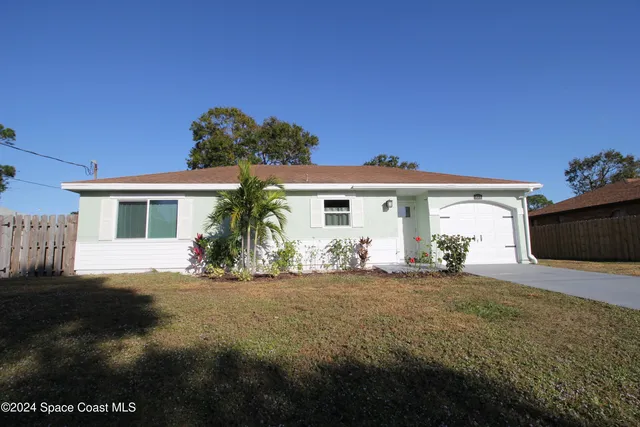 $1,700 | 473 Lisa Road Northeast, Palm Bay, FL 32907