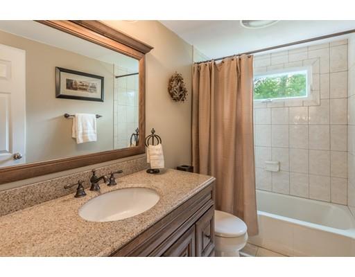 8 Dunstan Road Lynnfield, MA 01940 - Photo 20 of 30 Gallery Image 20