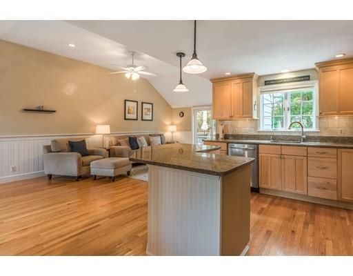 8 Dunstan Road Lynnfield, MA 01940 - Photo 8 of 30 Gallery Image 8