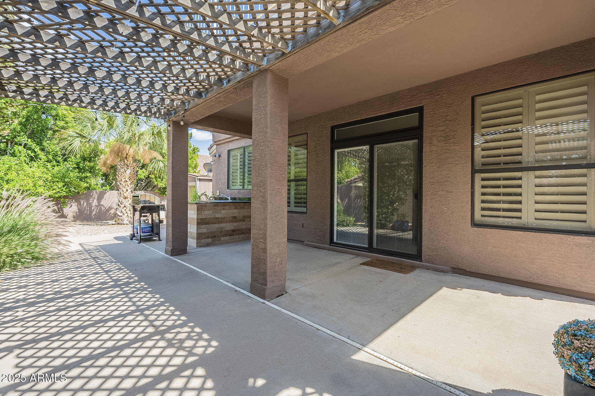 2114 East Escuda Road Phoenix, AZ 85024 - Photo 36 of 42 back patio
