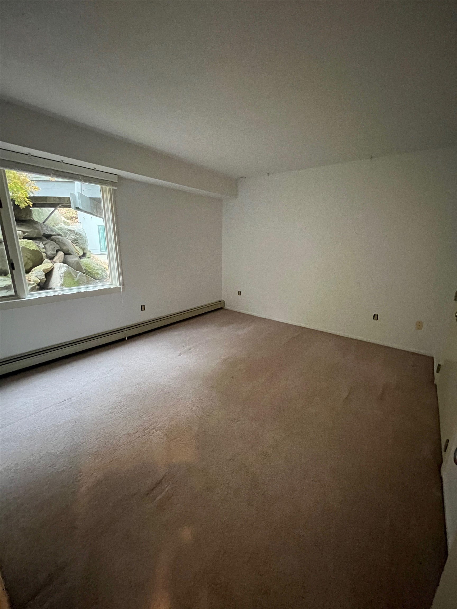 1 Pine Street, Unit C20 Peterborough, NH 03458 - Photo 13 of 16