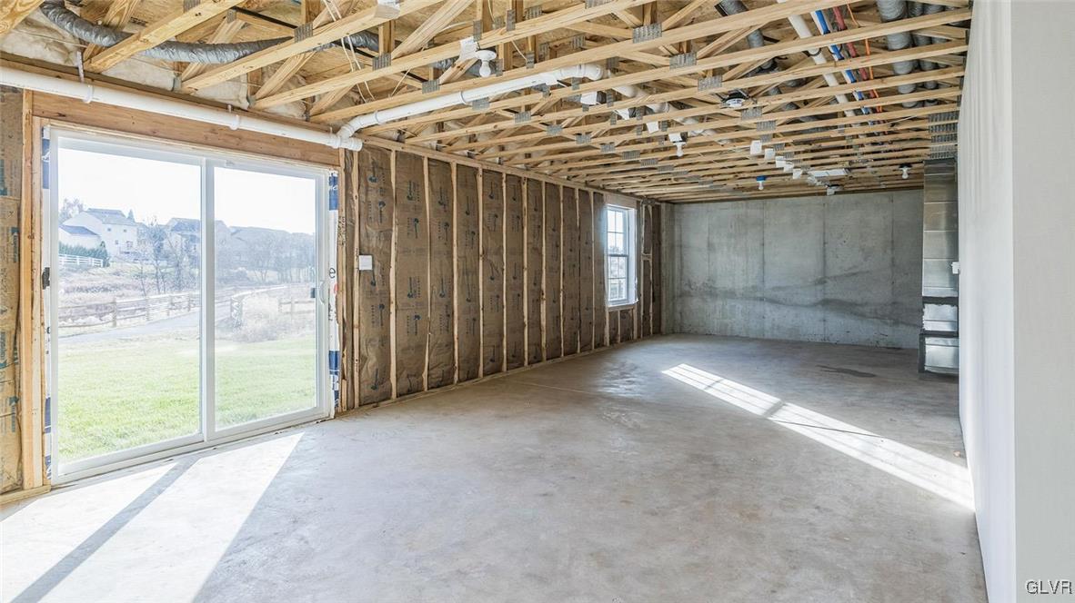 240 Winding Road Easton, PA 18040 - Photo 25 of 27 Gallery Image 25