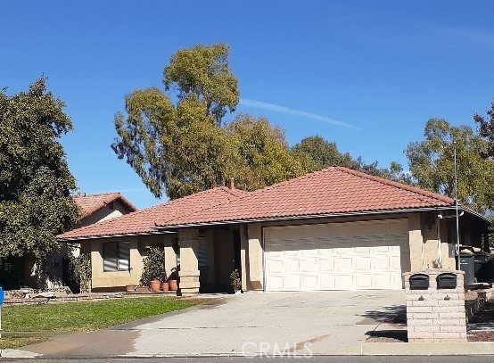1484 Pepper Tree Drive Hemet, CA 92545 - Photo 2 of 24 Street view