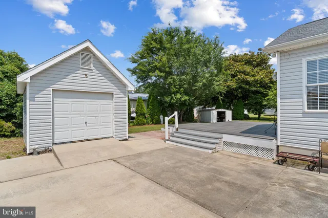 $439,900 | 406 Serrill Avenue, Ocean View, DE 19970