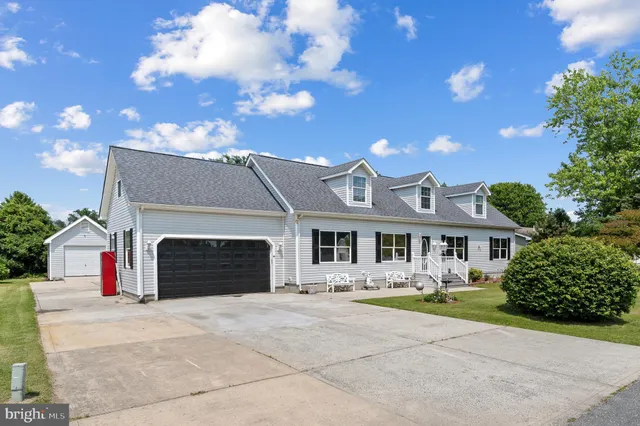 $439,900 | 406 Serrill Avenue, Ocean View, DE 19970