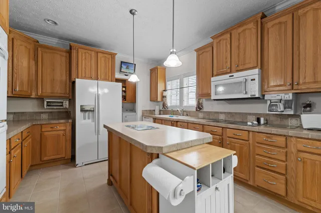 $439,900 | 406 Serrill Avenue, Ocean View, DE 19970