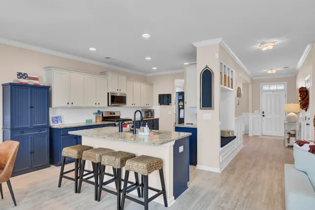 $549,900 | 309 Whispering Breeze Lane, Summerville, SC 29486