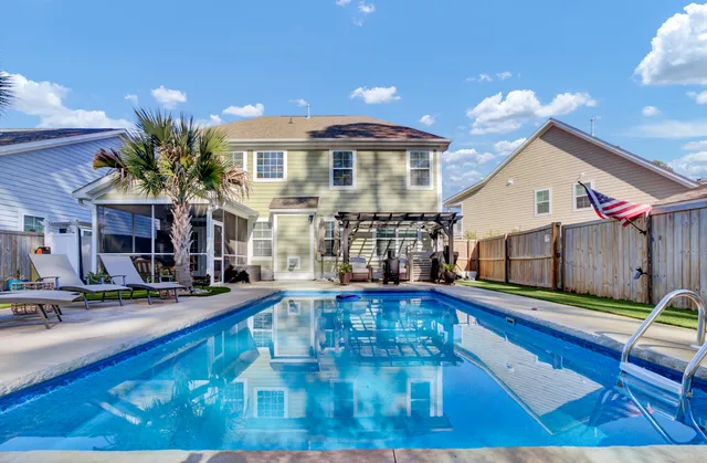 $549,900 | 309 Whispering Breeze Lane, Summerville, SC 29486