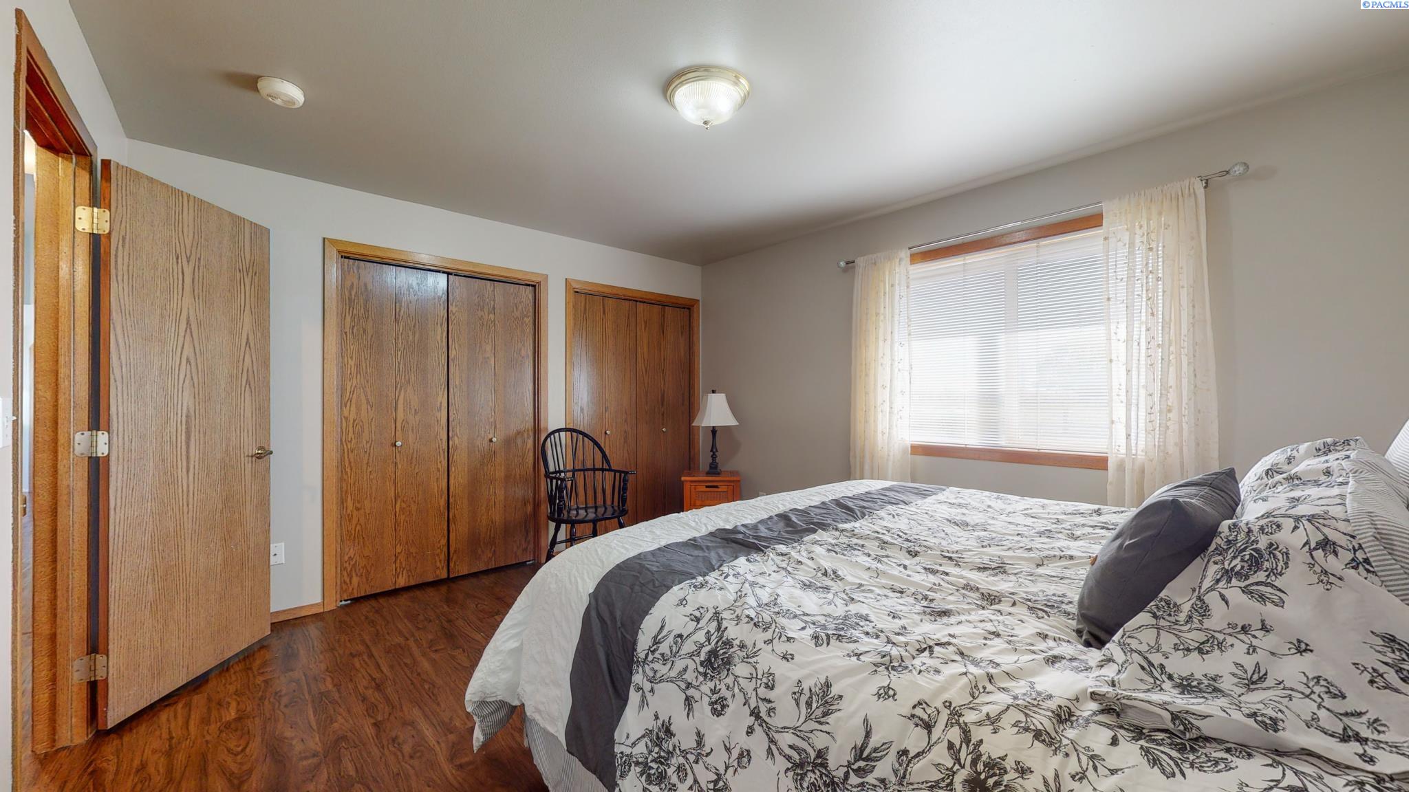 4004 Hicks Road Grandview, WA 98930 - Photo 17 of 30 Gallery Image 17