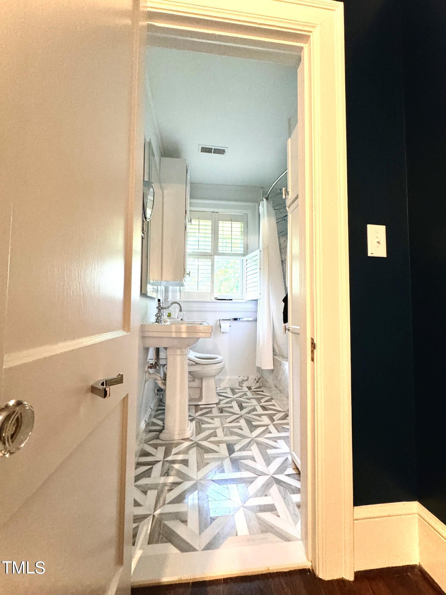 2501 Kenmore Drive Raleigh, NC 27608 - Photo 36 of 58