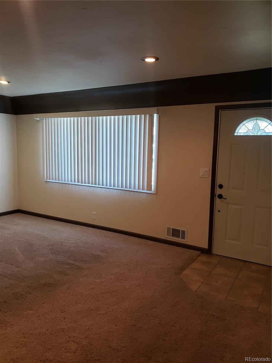 2128 7th St Road Greeley, CO 80631 - Photo 4 of 40 Gallery Image 4