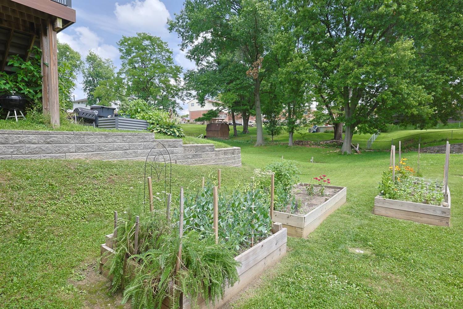 5994 Lawrence Road Cincinnati, OH 45248 - Photo 30 of 39 Gallery Image 30
