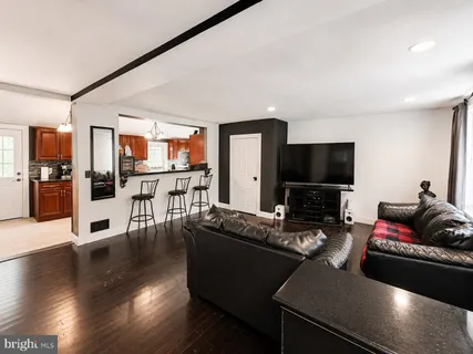 $485,000 | 3033 Chestnut Street, Lafayette Hill, PA 19444