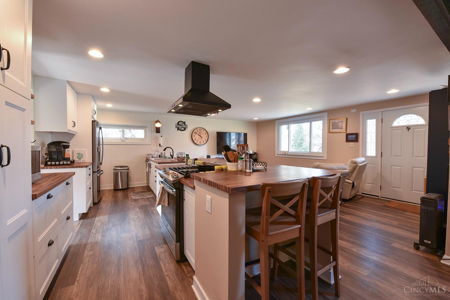 7169 Bridges Road Cincinnati, OH 45230 - Photo 6 of 17 Gallery Image 6