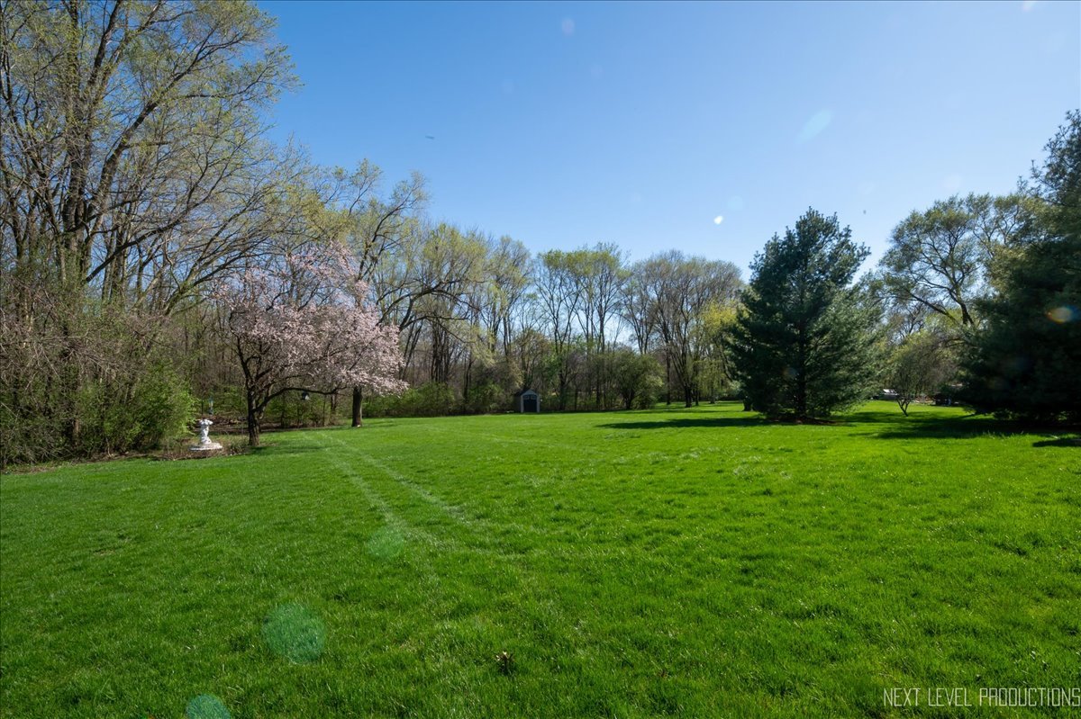 5N511 Oak Lawn Farm Road Wayne, IL 60184 - Photo 15 of 52 Gallery Image 15